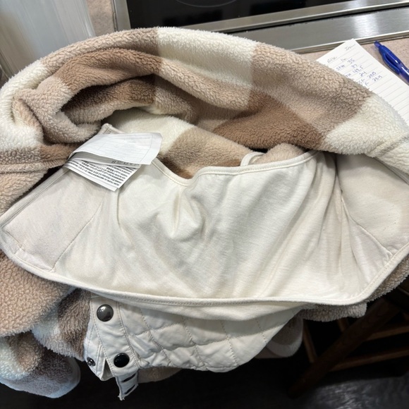 Abercrombie & Fitch Brown Checkered Fleece Pullover Size Small‎ - Picture 10 of 11